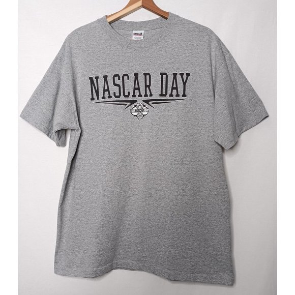 NASCAR DAY 2010 Mens XL T Shirt Gray Stock Car Auto Racing Anvil Cotton Blend - Picture 1 of 8